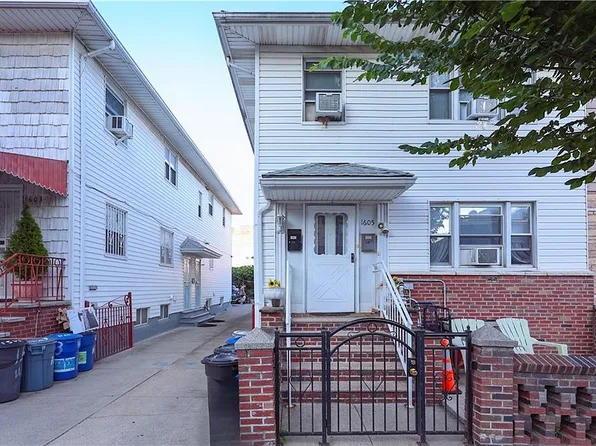 1605 W 8th St, Brooklyn, NY 11223