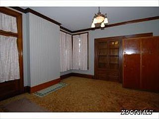 5th image of 556 Ball St