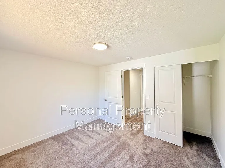 16900 NE 22nd St — Photo 8