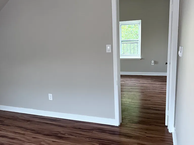 713 Front St #5 — Photo 8