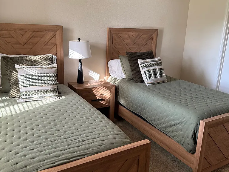 River Park Apartments — Photo 44