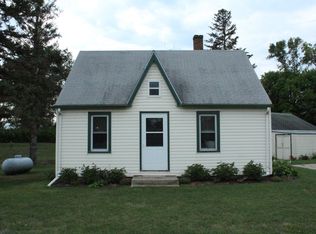 301 Linser St, Garfield, MN 56332
