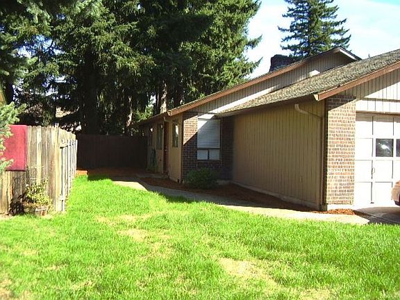 2nd image of 1401 NE 143rd Ave