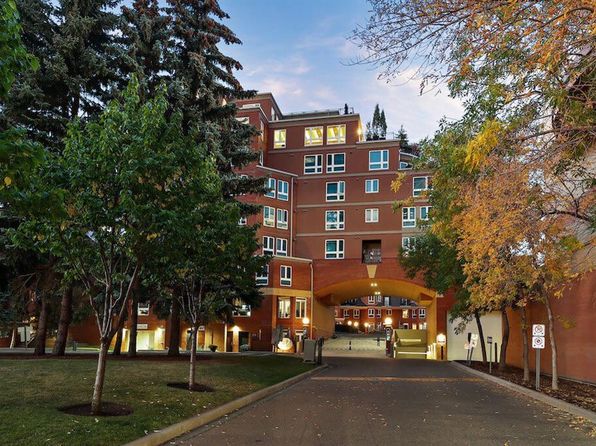 400 E Eau Claire Ave SW #1801, Calgary, AB T2P 4X2