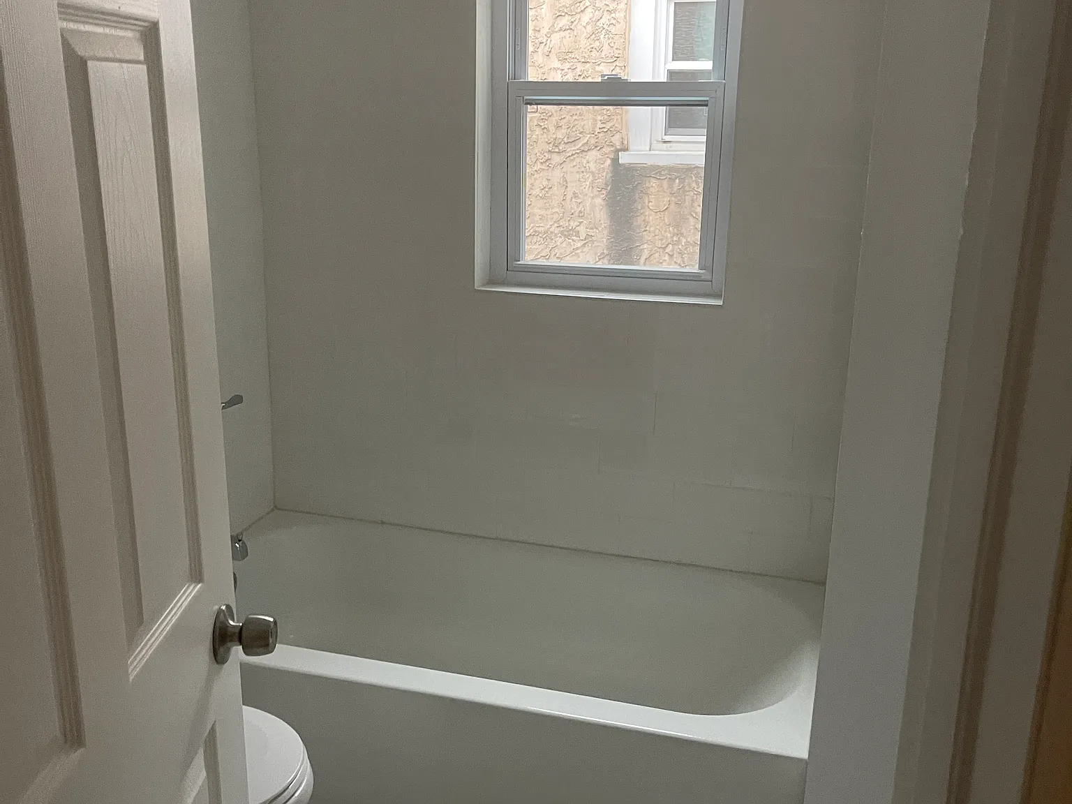 439 jefferson ave — Photo 4