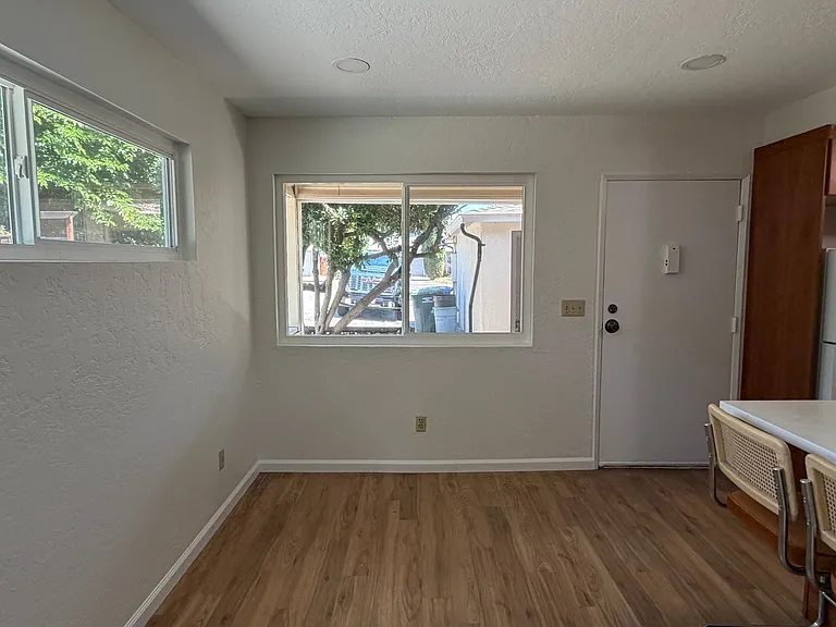 3478 Sanford St #A — Photo 3