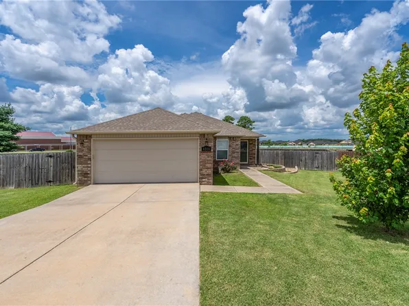 4310 Crosshill Cv, Springdale, AR 72762