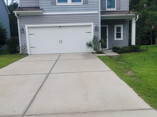 1489 Oldenburg Dr, Awendaw, SC 29429