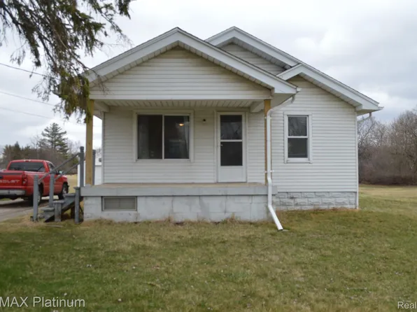 6119 Torrey Rd, Flint, MI 48507