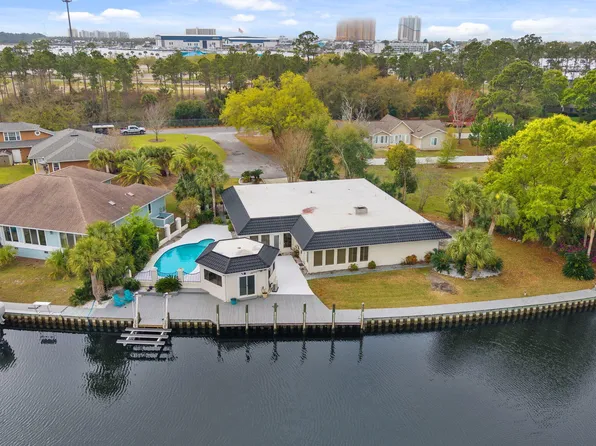 483 Wahoo Rd, Panama City Beach, FL 32408