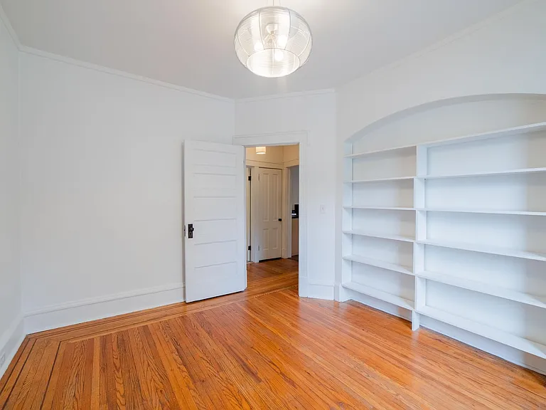 Dover Apartments — Photo 18