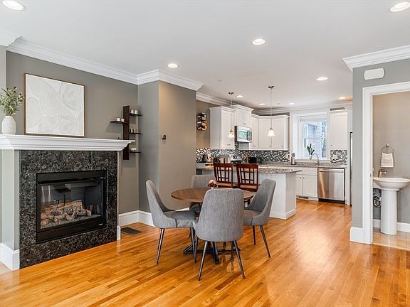 2nd image of 8 Brighton St #1