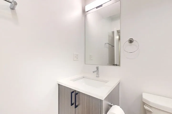5700 S. Blackstone Avenue — Photo 44
