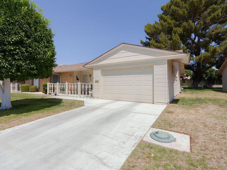 1st image of 10415 W Saratoga Cir