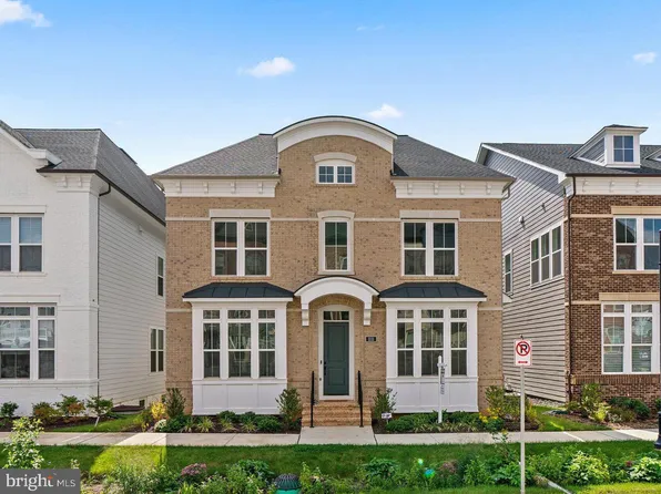 1111 Crown Park Ave, Gaithersburg, MD 20878