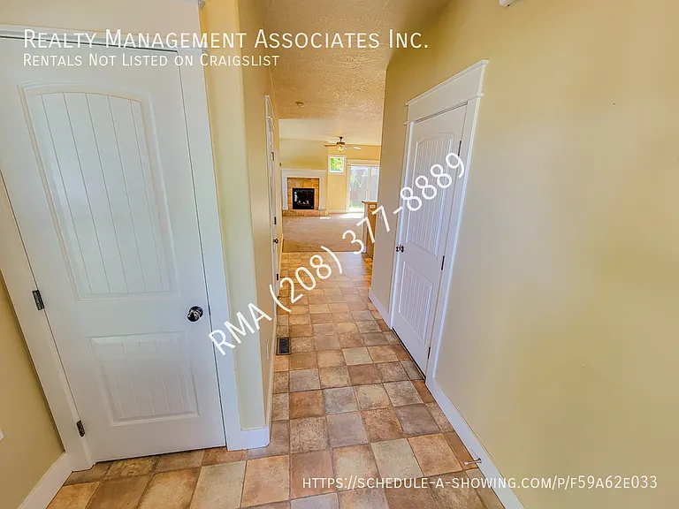 2114 S Dorothy Ave — Photo 2