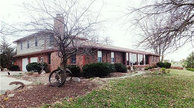 1st image of 23990 Tonganoxie Dr