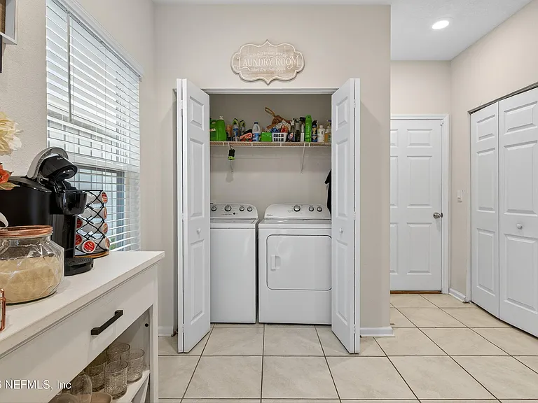 12784 Veterans Ct — Photo 12