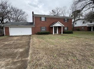 1005 Lawndale Dr, Tupelo, MS 38801