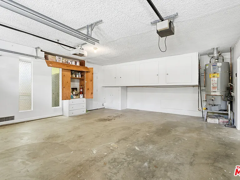 11410 Canton Dr — Photo 42