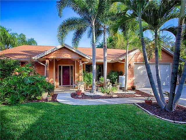 1st image of 1019 NE Juniper Pl