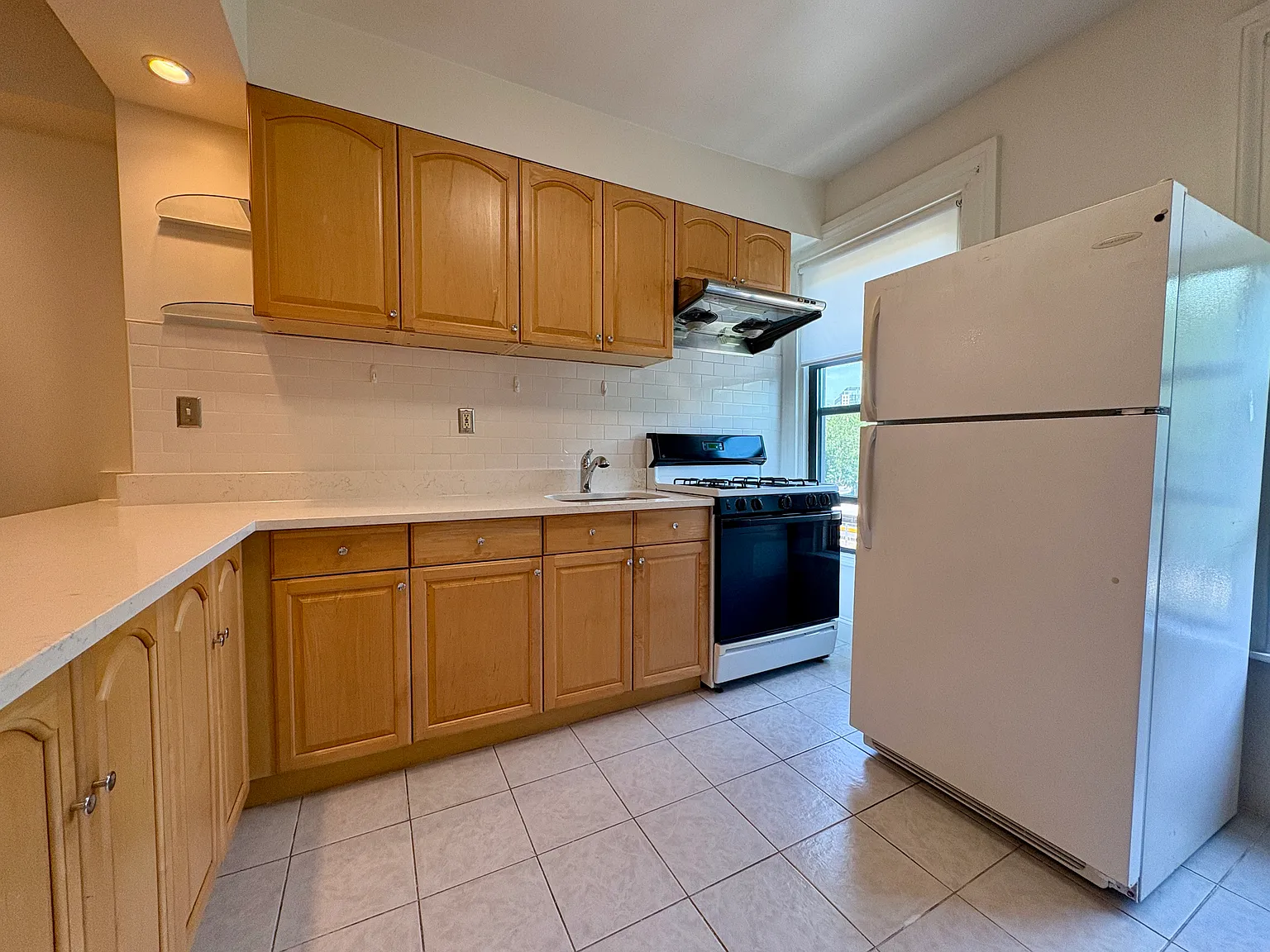 1 bed, 800 sqft, $3,400 — Photo 2