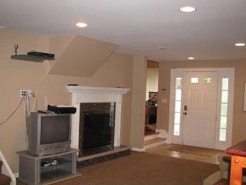 2nd image of 7 Jeanette Dr