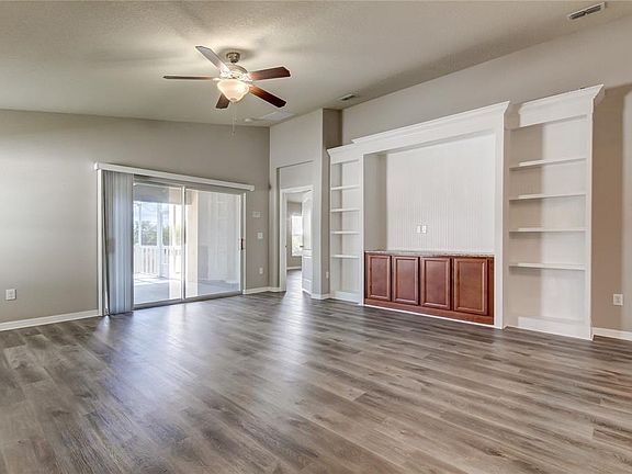 3rd image of 18305 Arbor Crest Dr