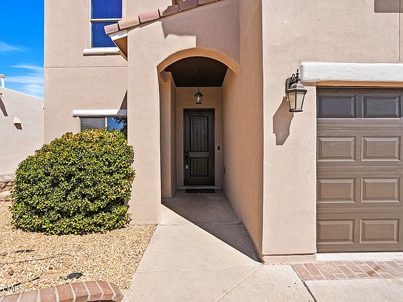 4th image of 3160 Sarina Cir