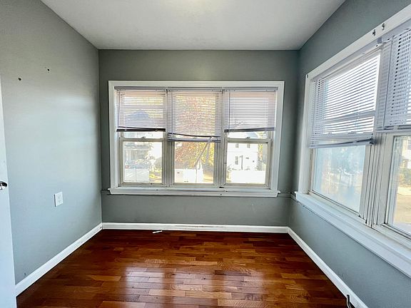 3rd image of 537 S Clinton St #2A