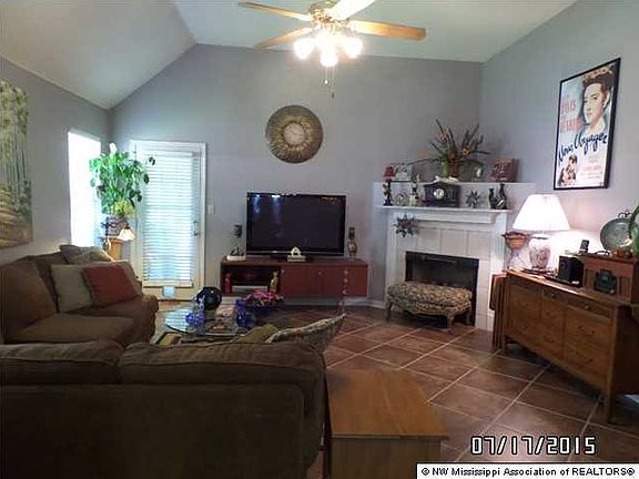 3rd image of 5942 Steffani Dr