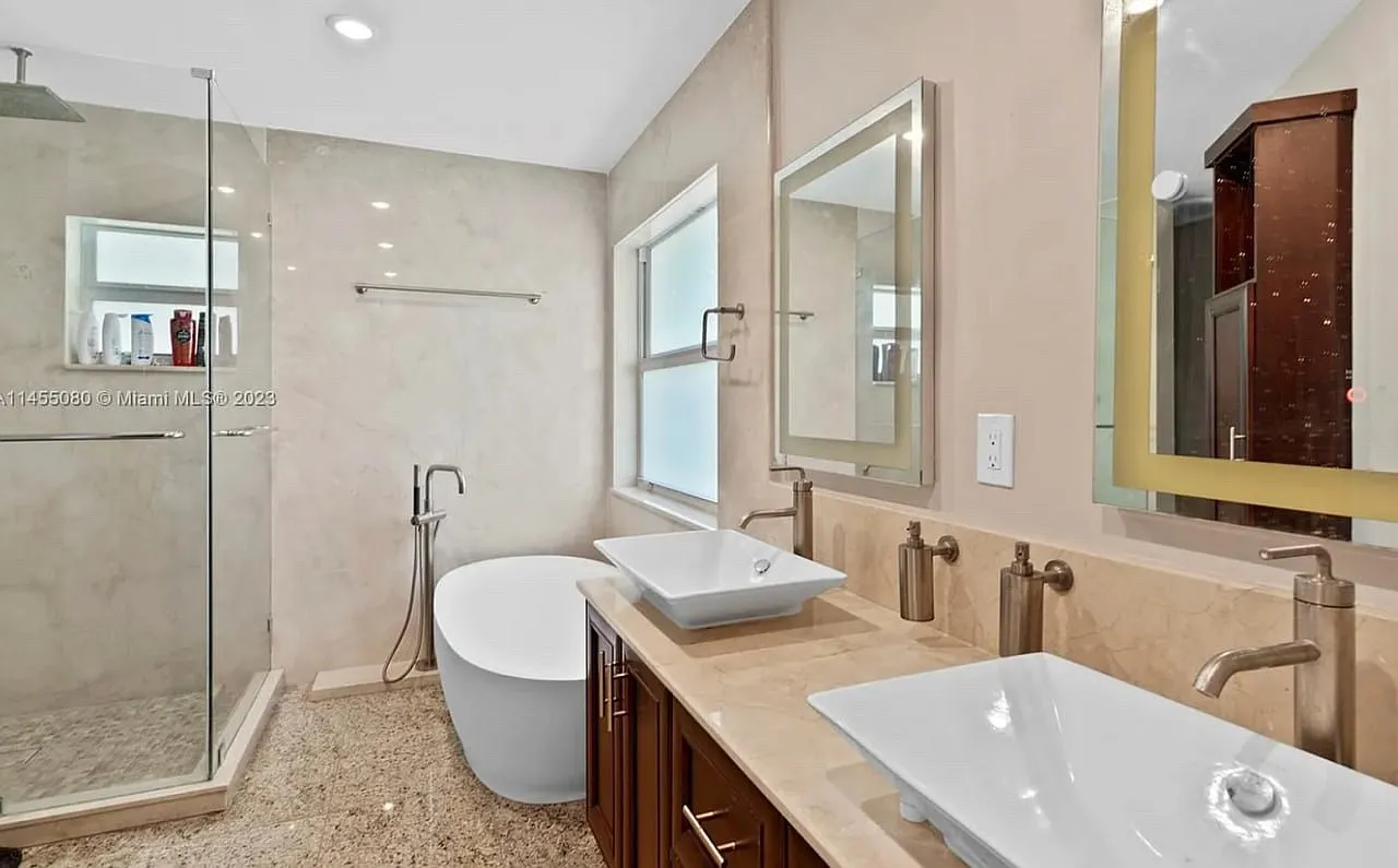 3 bed, 1927 sqft, $4,800 — Photo 4