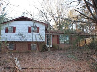 1548 Wild Rose Ln, Yadkinville, NC 27055