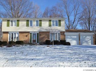 112 Jackie Dr, Rochester, NY 14612