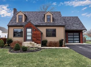 64 S Vernon St, Middleport, NY 14105