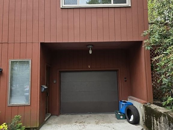 2nd image of 9 Evergreen Lane