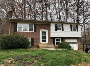 13298 Kenny Rd, Woodbridge, VA 22193