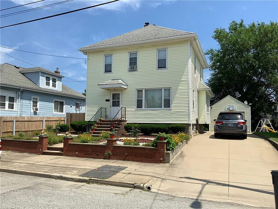 1st image of 252 S Clarendon St