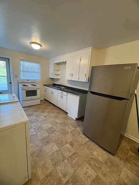 3309 Clarence Towery Circle - Unit 02 — Photo 4