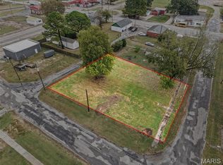 113 W Elm St, Baldwin, IL 62217