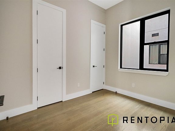4th image of 90 Manhattan Ave #2E