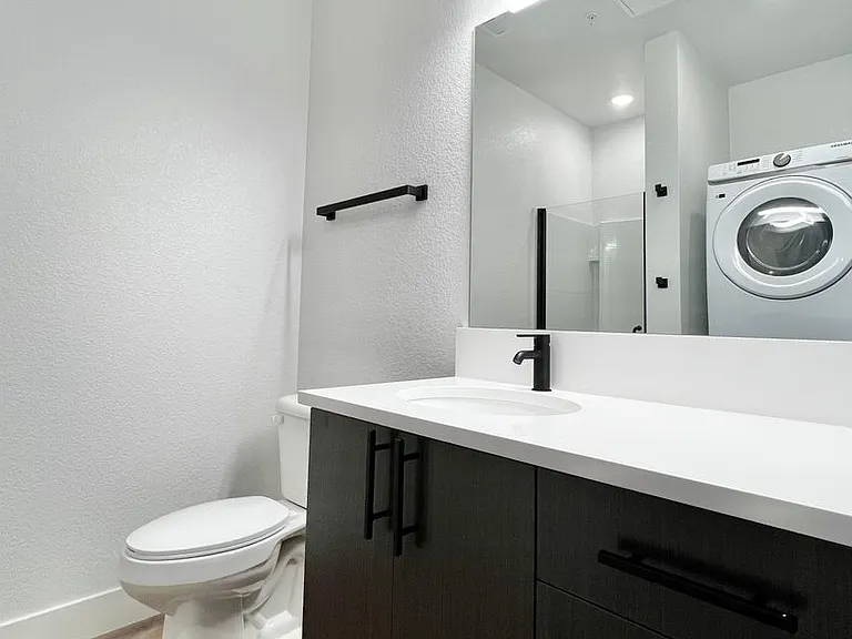 400 N Garfield Ave #106 — Photo 22