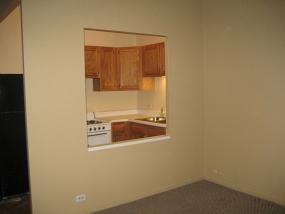 5th image of 3041 S Michigan Ave Unit 507