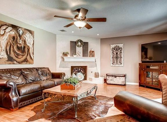 5th image of 2605 Burly Oak Dr