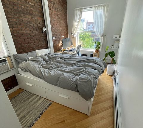 2nd image of 116 E 92nd St APT 5B