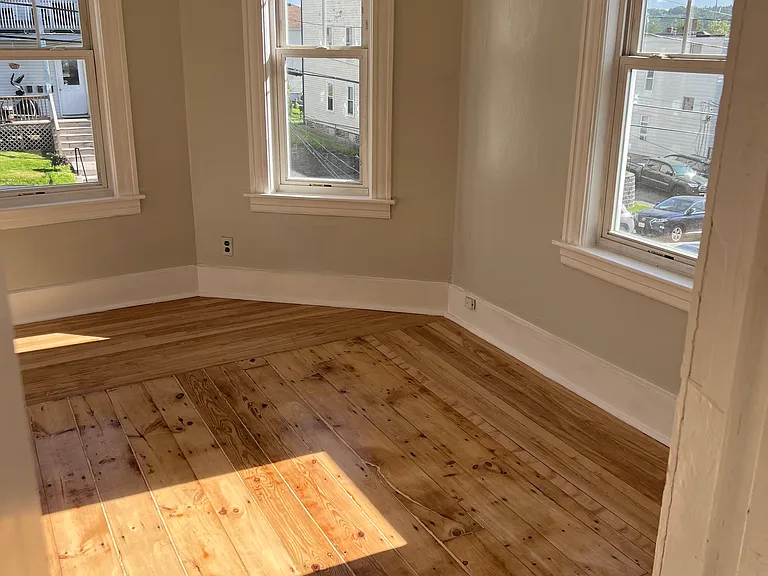 11 Bourne St #1 — Photo 16