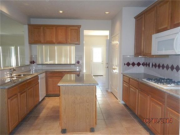 5th image of 8318 Nyad Ln