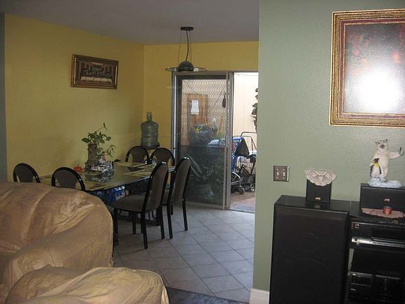 3rd image of 9324 Van Nuys Blvd Unit 18