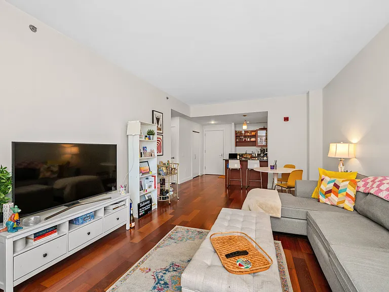17 Otis St #307 — Photo 6