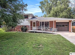 5834 Saint Paul Ave, Lincoln, NE 68507